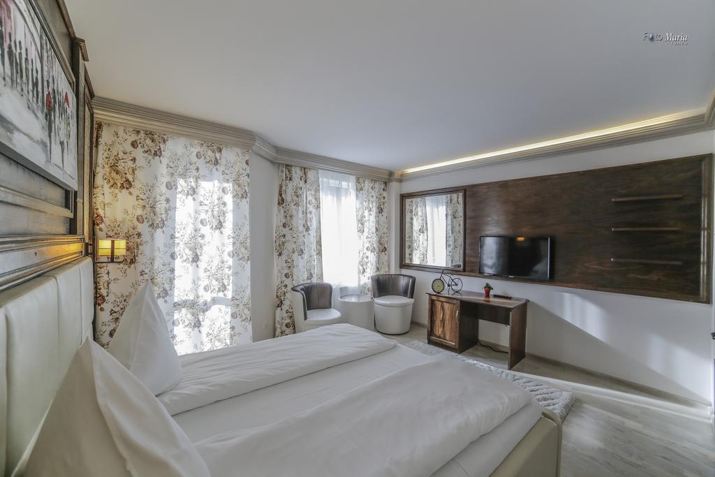 Hotel Golden Spirit Băile Herculane Kamer foto