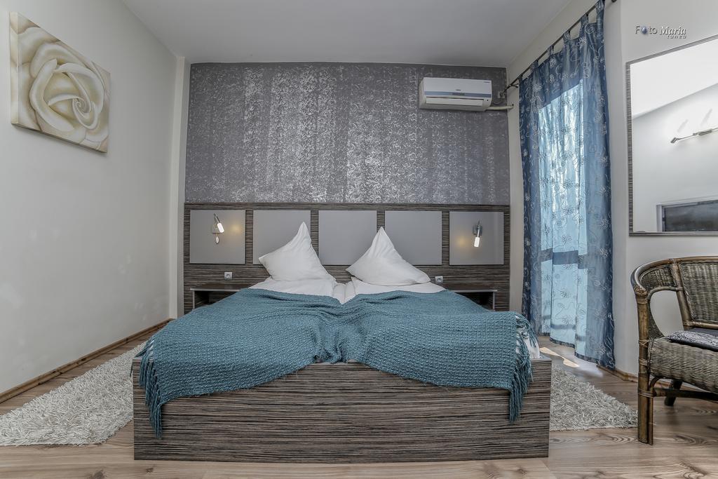 Hotel Golden Spirit Băile Herculane Kamer foto